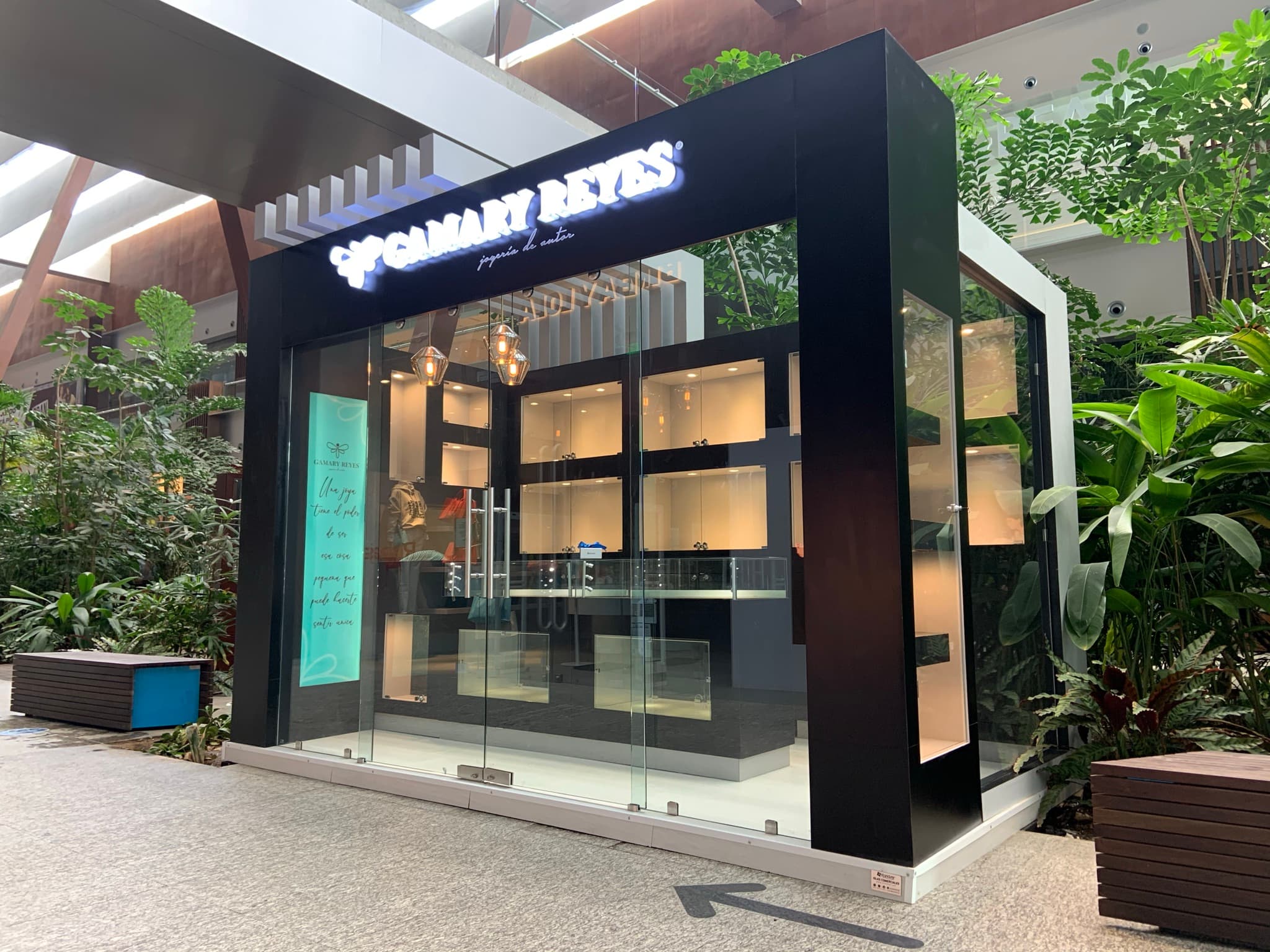 Espacios comerciales — Standver Veracruz
